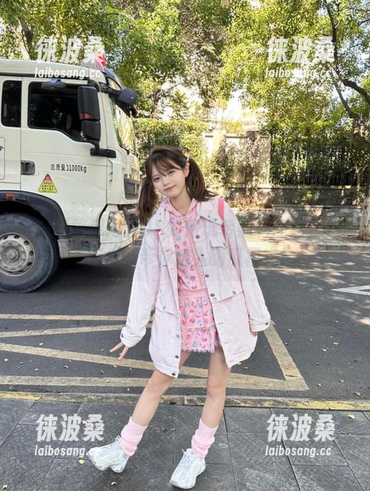 iOS如何玩转黑料江湖？155吃瓜网带你进入嗨瓜模式！