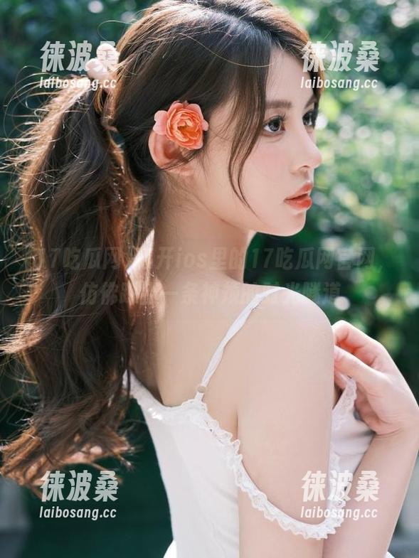 打开ios里的17吃瓜网官网，仿佛踩上一条神烦的时光隧道