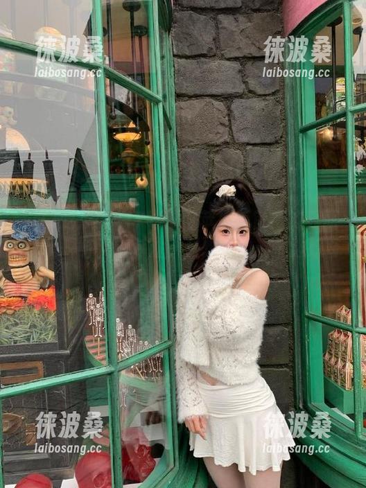 17吃瓜网苹果版官网的界面让我一时无法专注，只想一边看一边好奇。