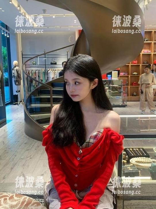 别往外跑，先来51.cg入口这儿种一颗瓜，看会结出啥！