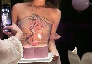 在线窥探www51.com，像个无所不知的瓜贩子。