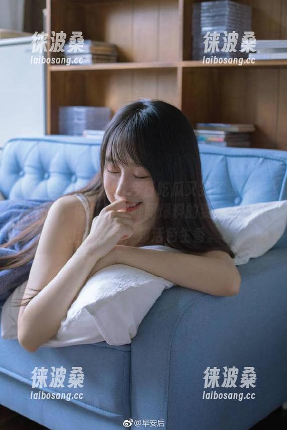 51今日吃瓜又到了资源汇总时间，网红第一时间爆料的姿态，算不上等名气，却活色生香。