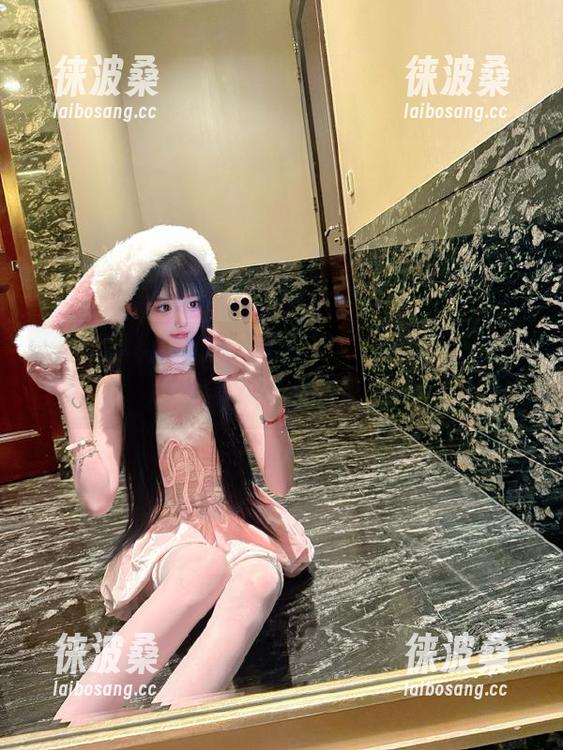 吃瓜网51爆料：线路不太对，瓜子撒了满地的瓜皮…