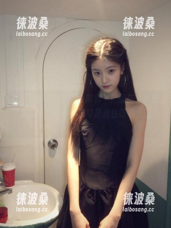 登录“51黑料”，别忘了拿好你的独家兑换码，那可是通往吃瓜乐园的钥匙！