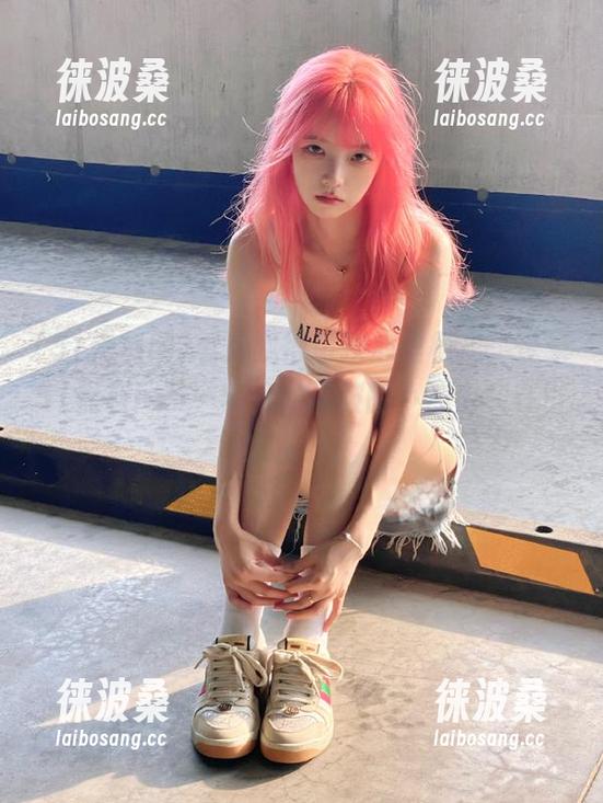 看来我得切换心理模式，登录51黑料网了，毕竟一波波的小冲击实在引人入胜。