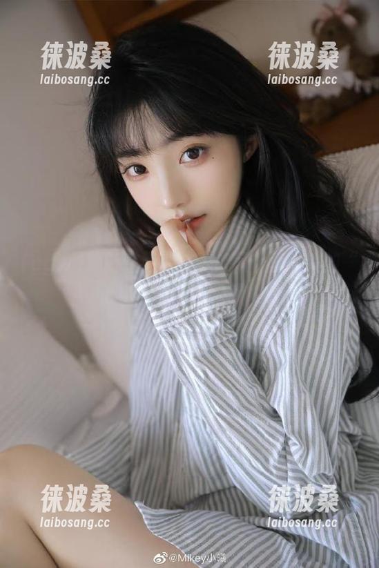 cgw 最新微妙暧昧,春风十里,不如“cgw”职场小剧情!