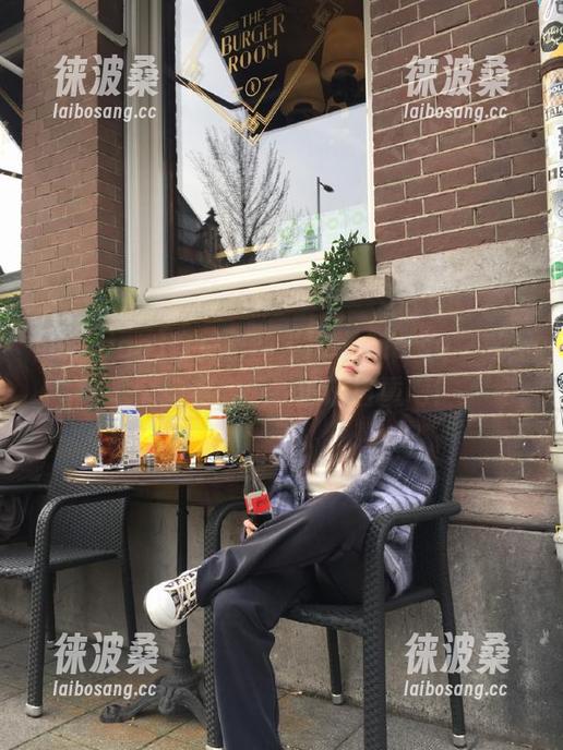 首页里的“heiliao.su”真不是个地方，瓜农们请自重吧！