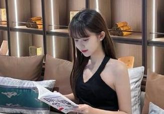 你见过最新的zozztt21.ccmص鸟吗？除了羽毛，还能说话？！