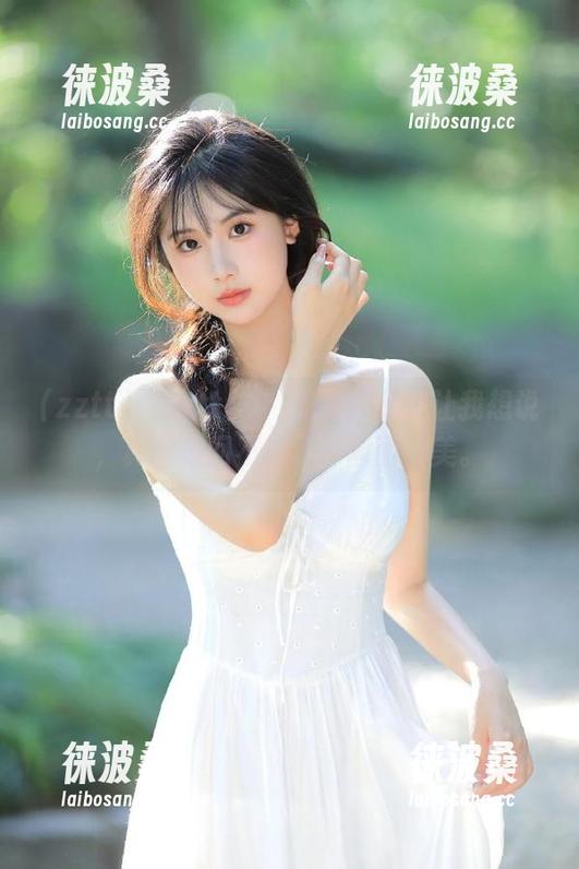 “zztt11”的“收藏”让我想说，真的是回不去了，画面太美。