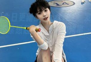 今日更新！“zztt21”发布的内容让我不禁想起那个夏天的烤串，味道真好！