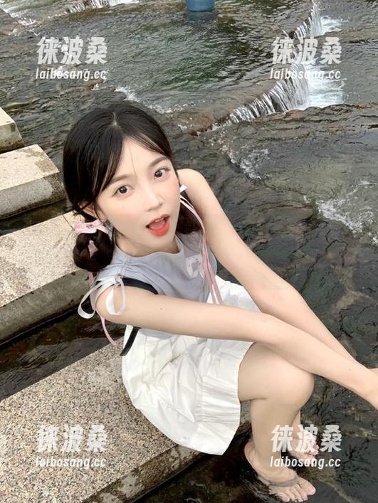 诶，我在全网吃瓜的线路上等瓜，是否也有个人直升机？