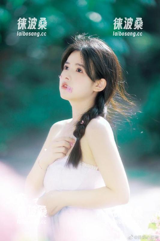 冲哥黑料不打烊苹果版，1080P模式开启，瓜越吃越有料！
