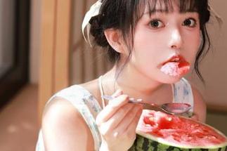 iOS上的“吃瓜网”，你敢说不会被某些小细节吸引？调皮得可以哦！