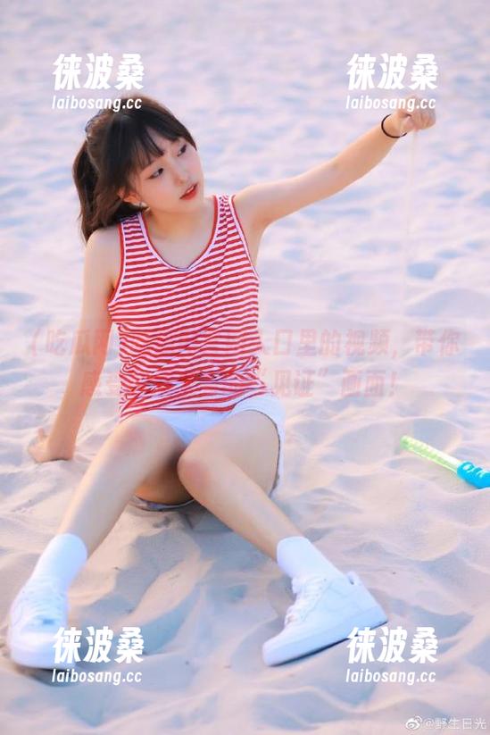 吃瓜网官网入口里的视频，带你感受前所未有的“见证”画面！