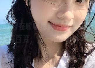 在呱呱爆料51苹果版上，吃瓜的姿势百变，万一不小心炸裂了？
