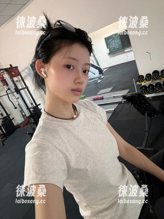 “黑料不打烊155fun”，我都开始怀疑，这是永久在人类心灵深处挖的宝藏了。