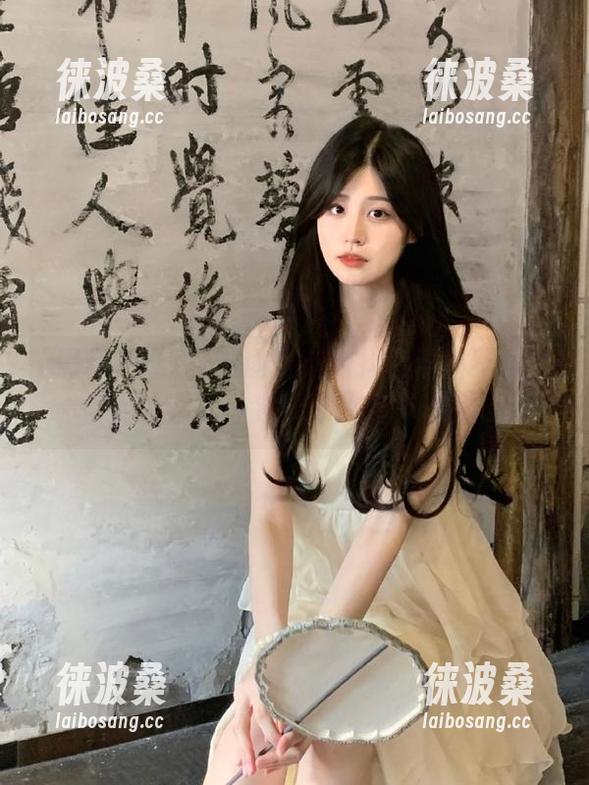 追逐最新的抖音黑料不打烊www，一定要小心别摔倒哟