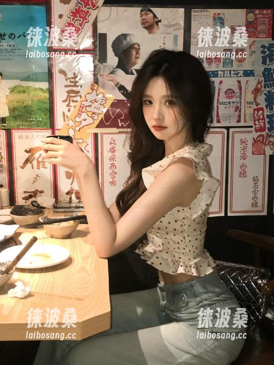 当黑料不打烊tttzzz直达，入口网址就像一扇通往八卦世界的门！