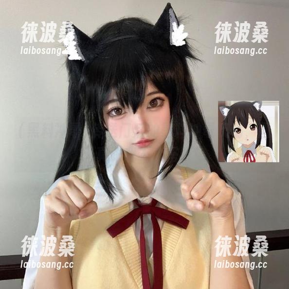 传送门后的黑料冲哥玩偶，画风真跟我不太搭呀！