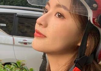 万篇长征黑料正能量苹果版：让你在家也能体验热腾腾的八卦翻滚！