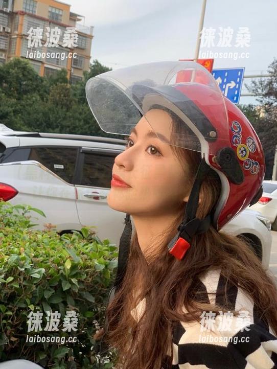 万篇长征黑料正能量苹果版：让你在家也能体验热腾腾的八卦翻滚！