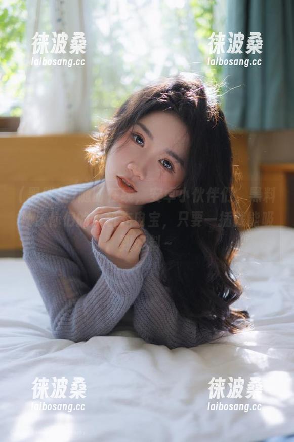 随时在线，安卓小伙伴们，黑料社是你们的手机充电宝，只要一插就能吸到好料～