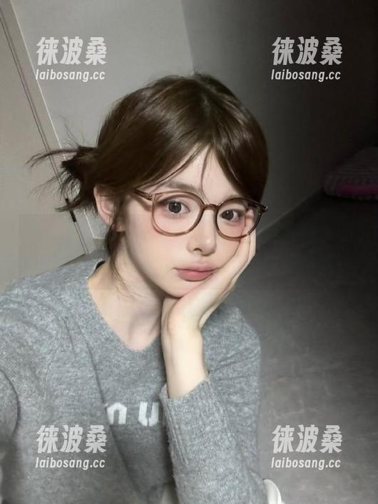 无法直视，黑料社区在线入口复杂得像情感，真心想不懂其中的逻辑。