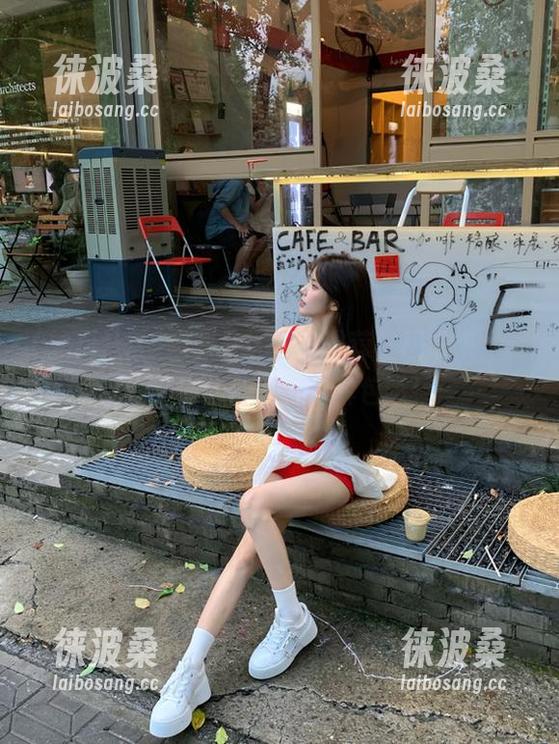 黑料社区入口推荐：想常来，请携带好你的八卦工具包哦！