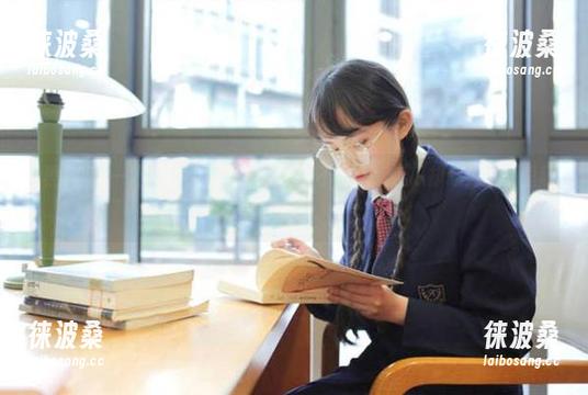 一路吃瓜，黑料网让我永不迷路，但瓜却吃到肚子里翻车了？