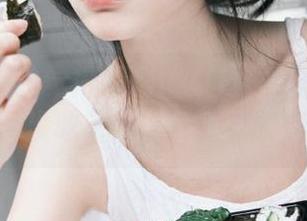 总觉得黑料网今日黑料很像街边小吃，没吃就得了心脏病的节奏！