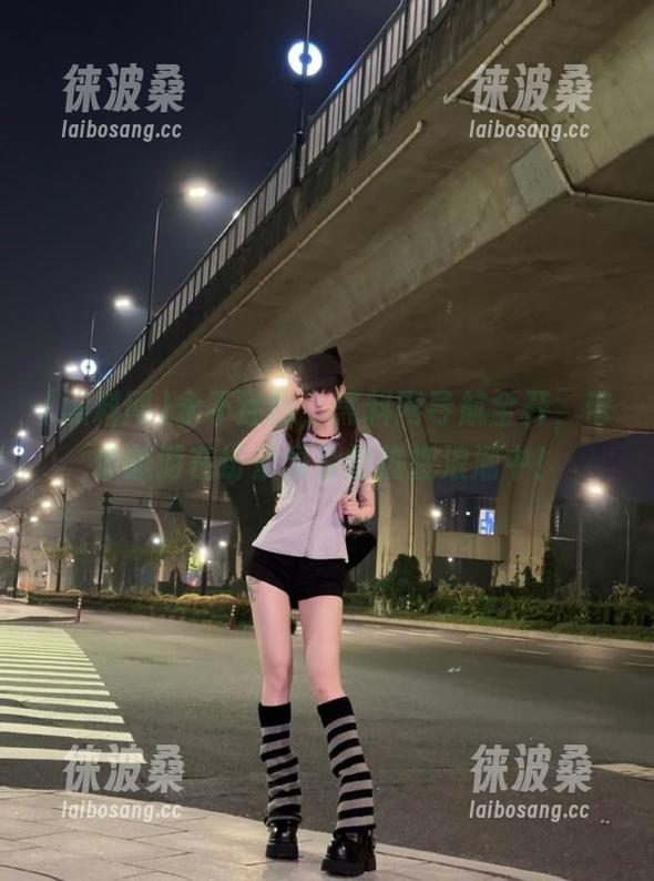 永不迷路，黑料网导航全开，带你遨游在纷繁复杂的热搜浪潮中！